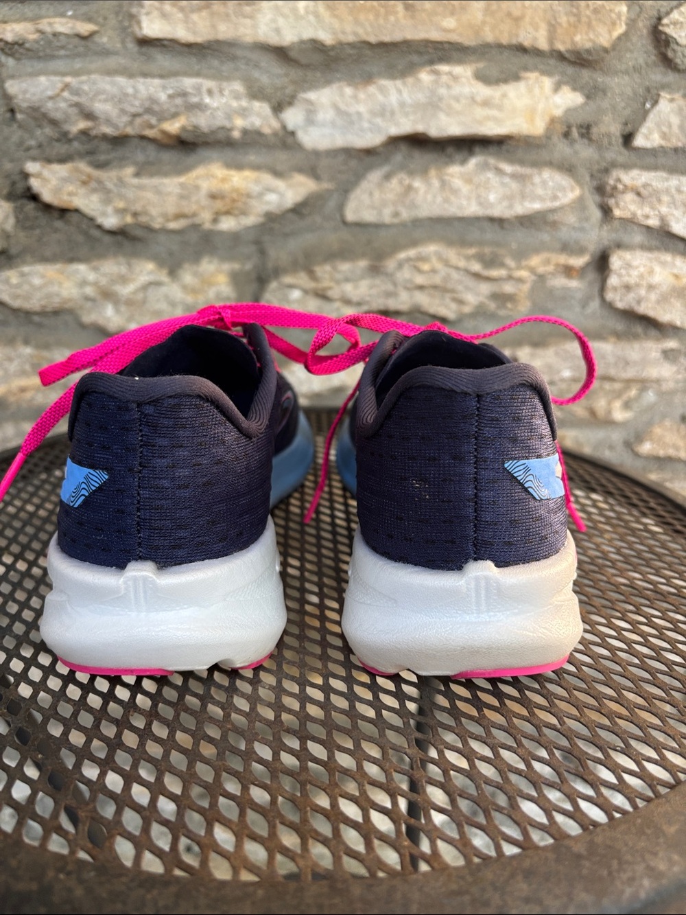 Brooks Speed Sneakers - Picture 5 of 8